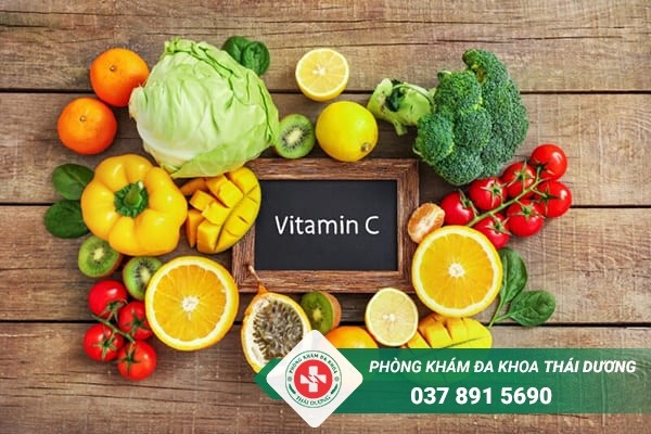 Để nhanh chóng cải thiện bệnh viêm phụ nữ nữ giới nên bổ sung nhiều vitamin C cho cơ thể 